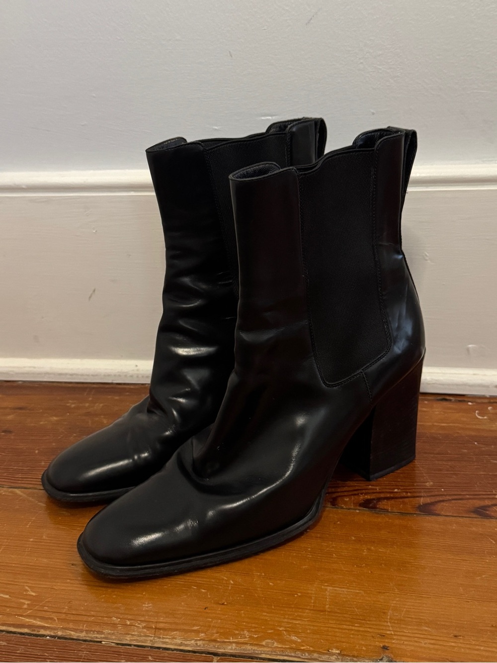 Vintage Gucci by Tom Ford Block Heeled Black Leather Chelsea Boots Italy 8 B